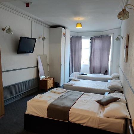 Guest House 46 블랙풀 외부 사진