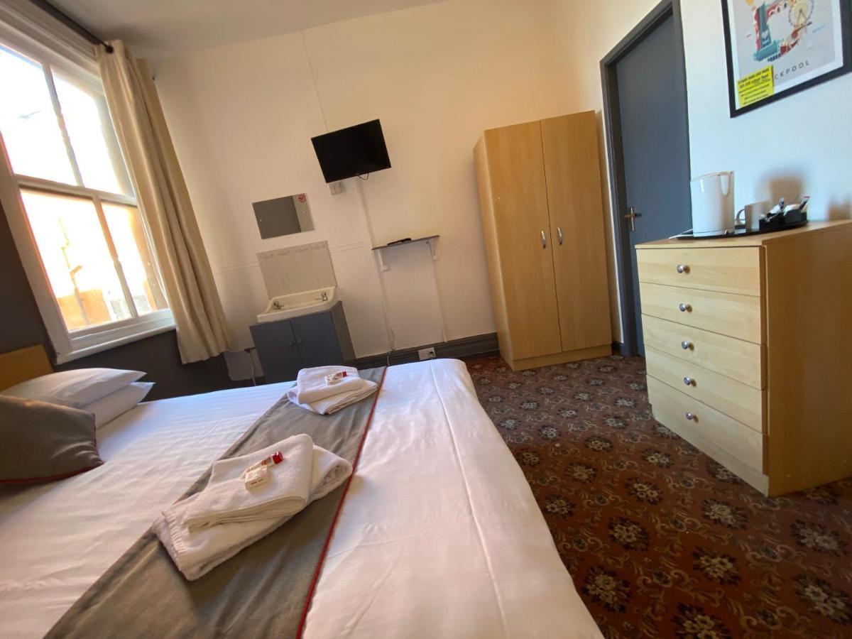 Guest House 46 블랙풀 외부 사진