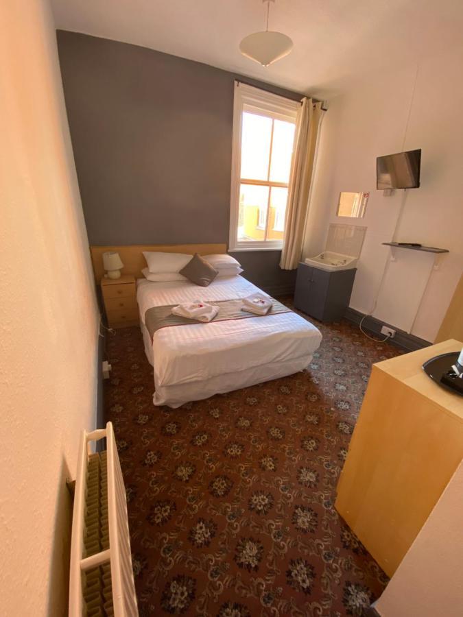 Guest House 46 블랙풀 외부 사진