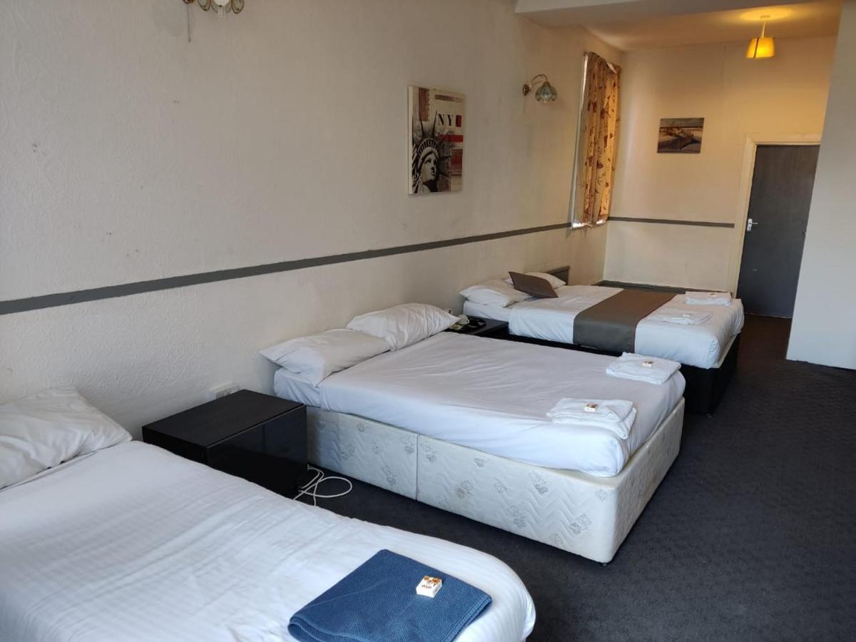 Guest House 46 블랙풀 외부 사진